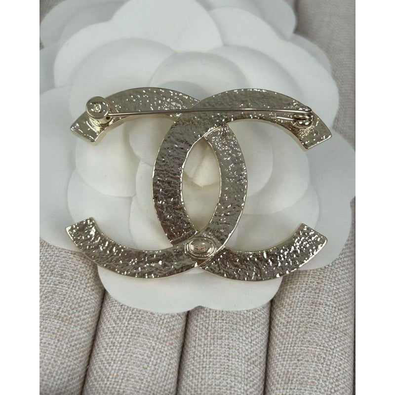 18K Chanel Gold Brooch