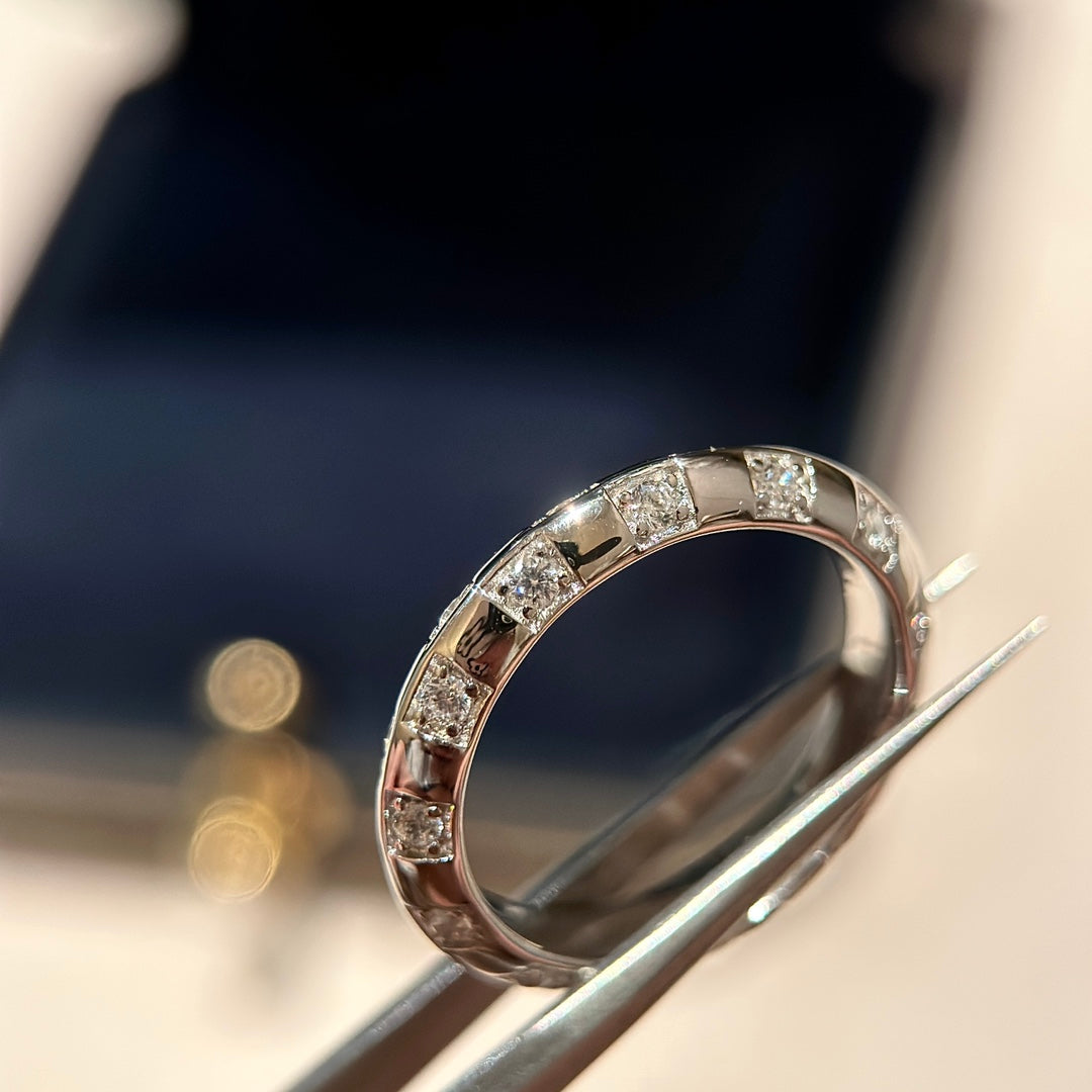 18K Louis Vuitton Damier Diamonds Ring